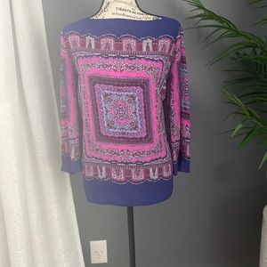 Size L colorful top